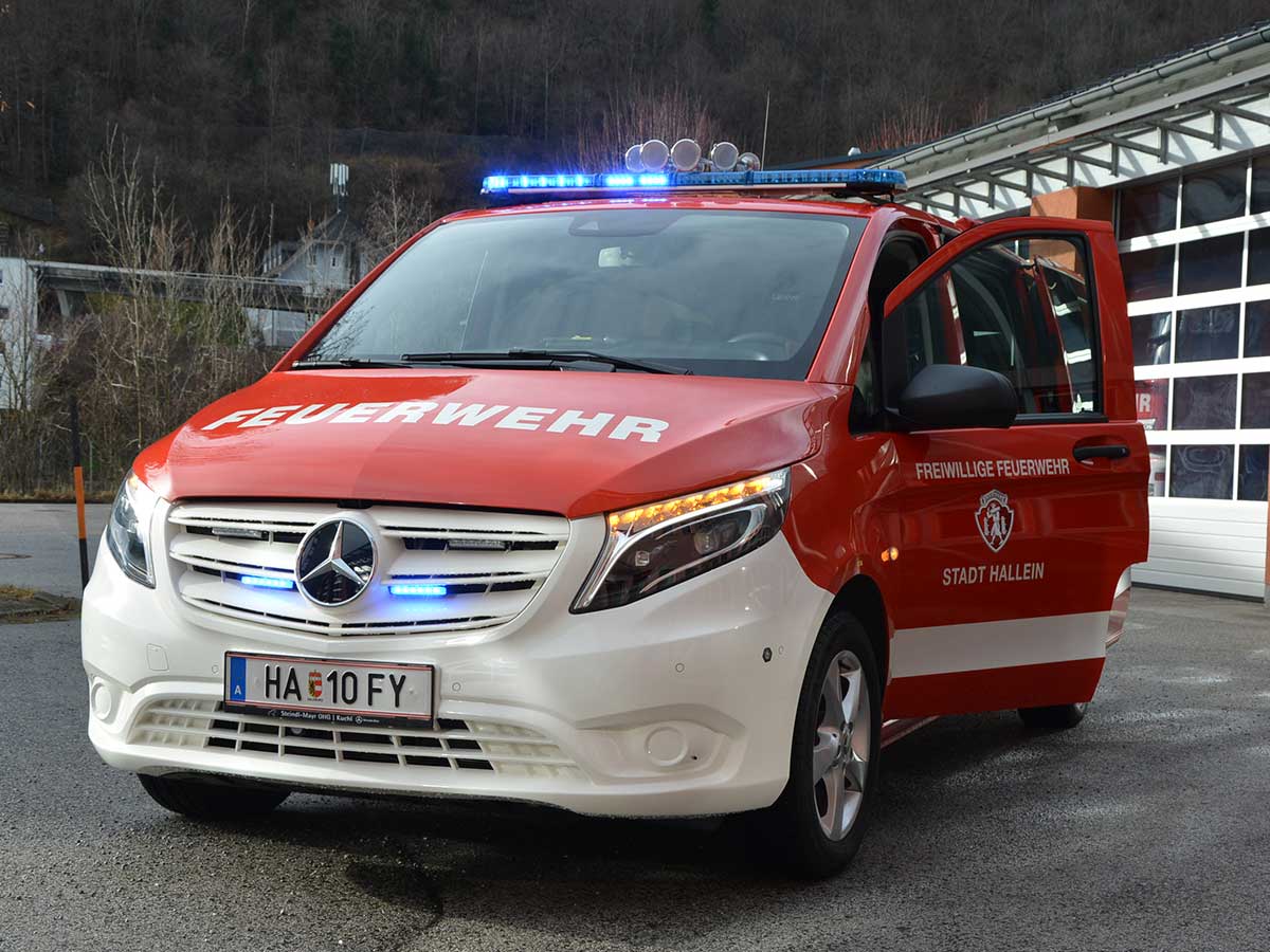 news-feuerwehr-hallein-feuerwehrauto.jpg