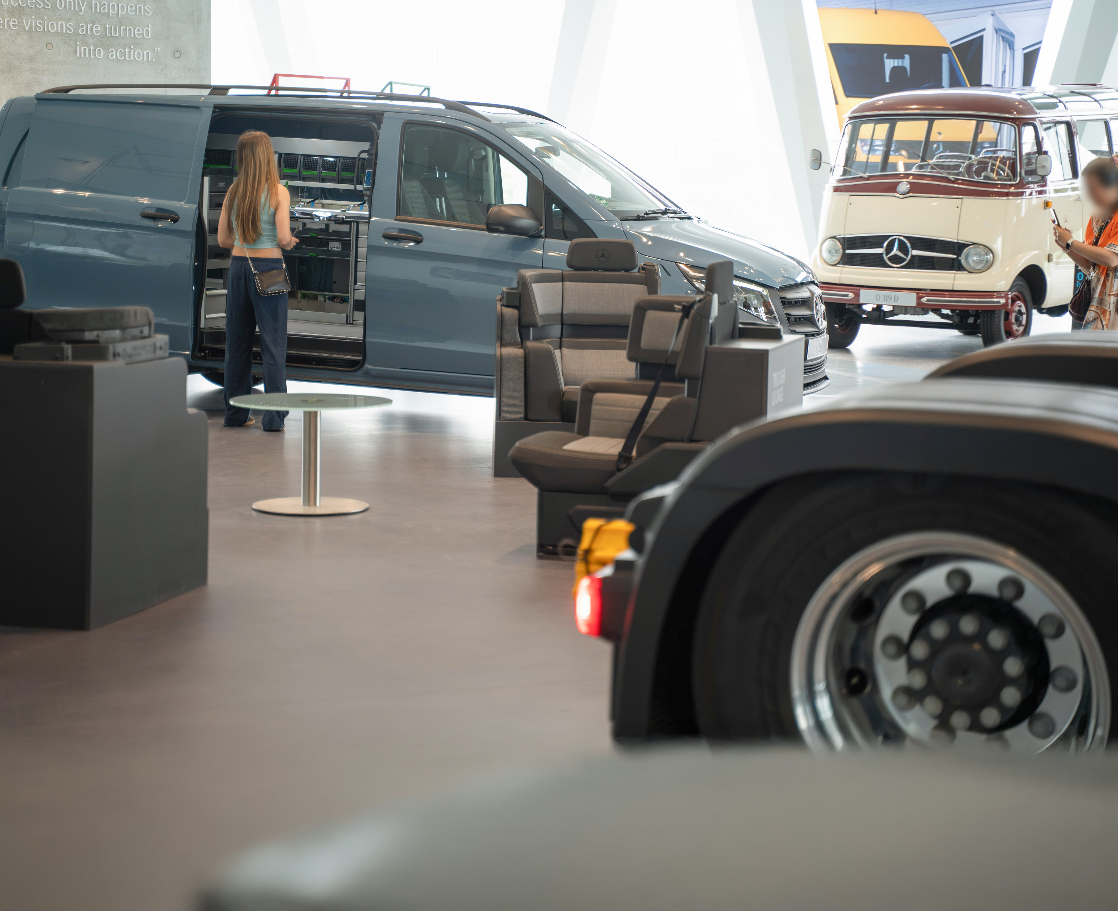 Mercedes-Benz-Museum-eVito-12.jpg