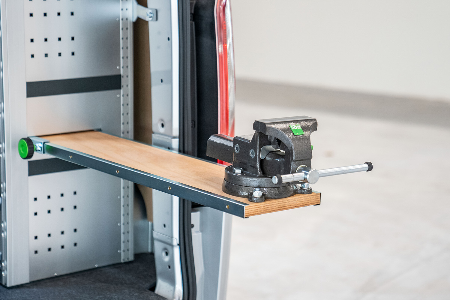 Hako: Serviceflotte mit bott Ausbau Werkbank